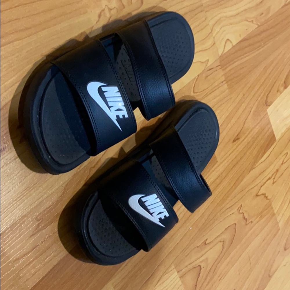 Nike slides